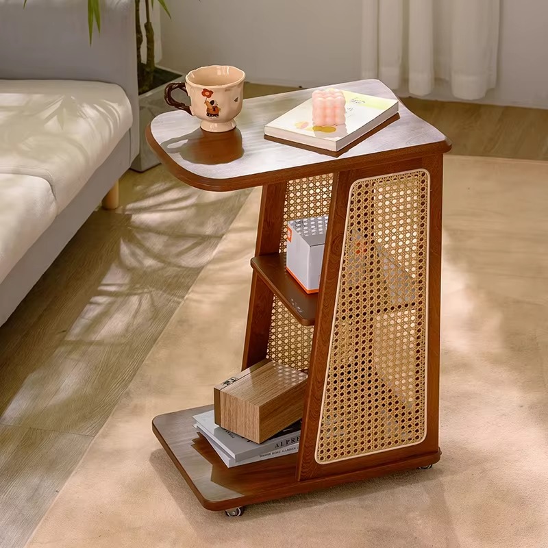 モダンスタイル無垢材サイドテーブル、小型コーヒー/ティーテー - Coffee Or Tea Please のレビューと価格