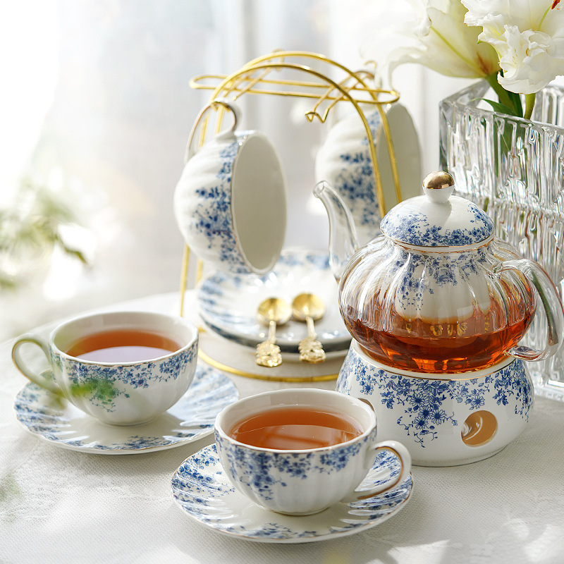 イングリッシュスタイルのアフタヌーンティーセット、フラワーテ - Coffee Tea English のレビューと価格