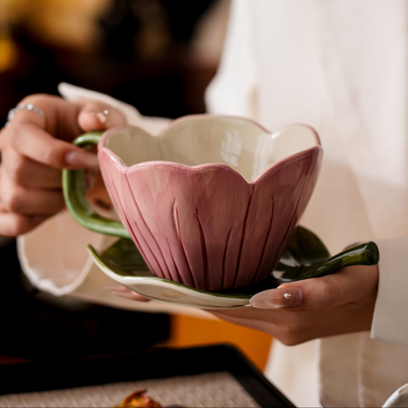 不規則な手描きコーヒーカップ皿セット絶妙なオフィスアフタヌー - Coffee Tea Leaf のレビューと価格